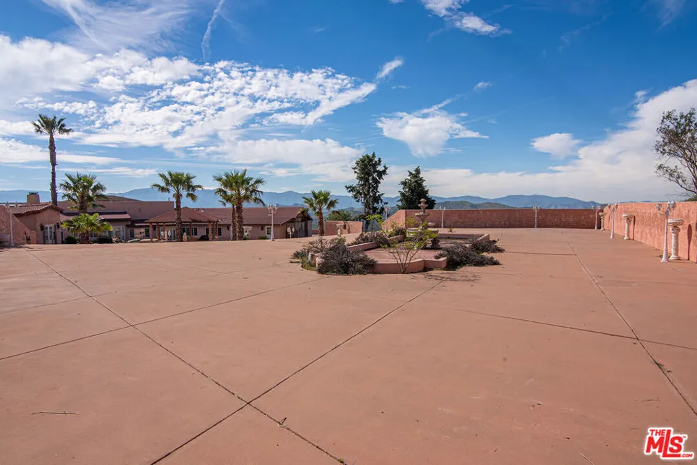 35931 Via Famero Drive Acton, CA 93510