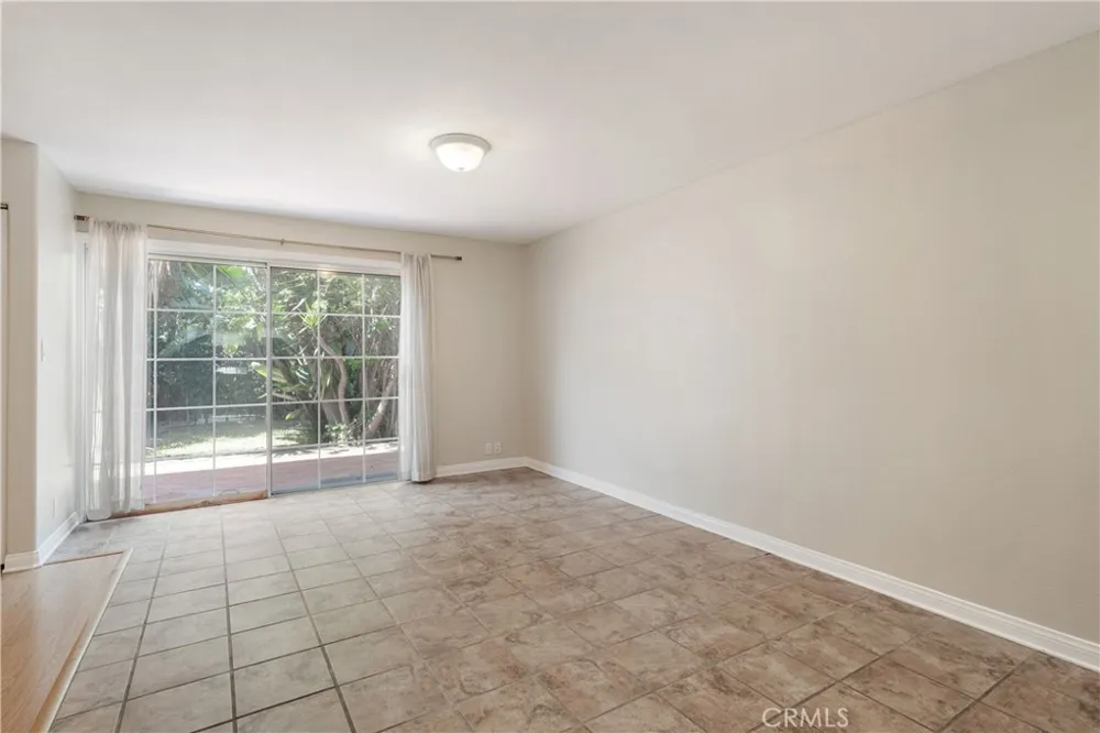 2707 S El Camino Real San Clemente, CA 92672