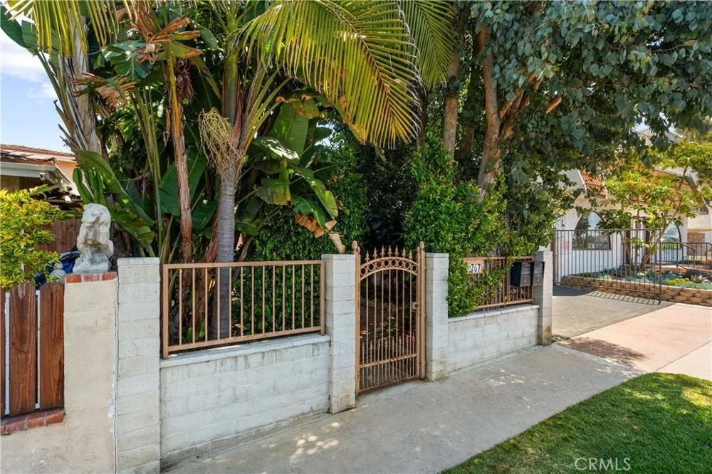 2707 S El Camino Real San Clemente, CA 92672