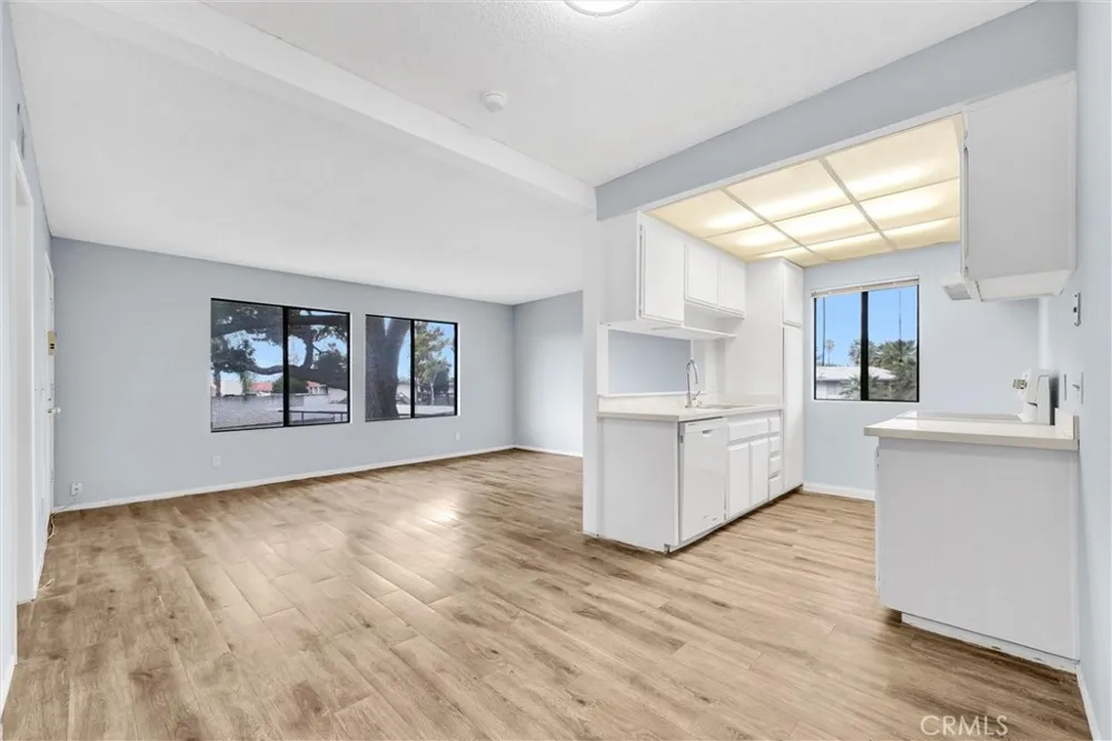 1735 E Washington #B28 Colton, CA 92324
