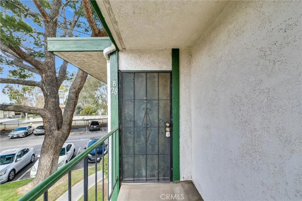 1735 E Washington #B28 Colton, CA 92324