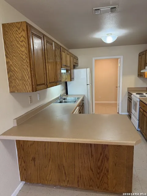 212 Schriewer Unit 201 Poth, TX 78147