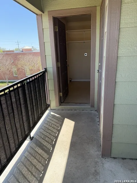 212 Schriewer Unit 201 Poth, TX 78147