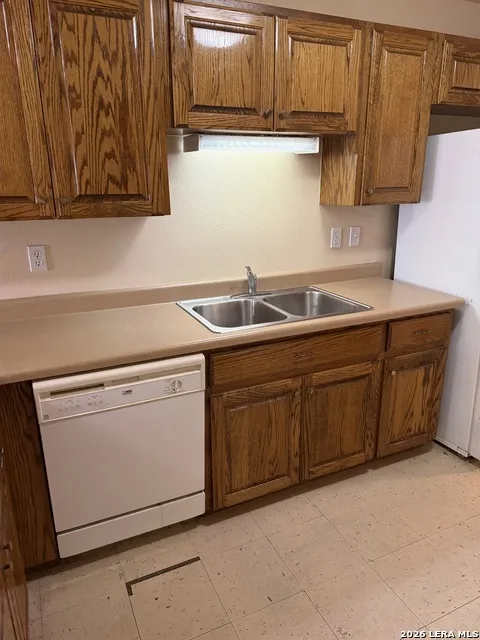212 Schriewer Unit 201 Poth, TX 78147