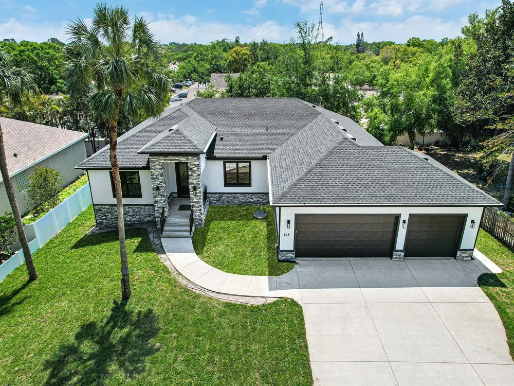 108 IRWIN STREET E Safety Harbor, FL 34695