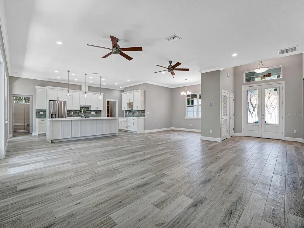 108 IRWIN STREET E Safety Harbor, FL 34695