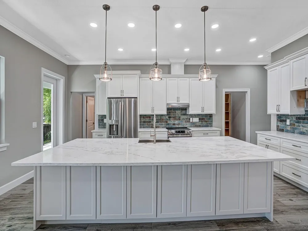 108 IRWIN STREET E Safety Harbor, FL 34695