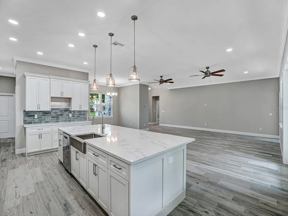 108 IRWIN STREET E Safety Harbor, FL 34695