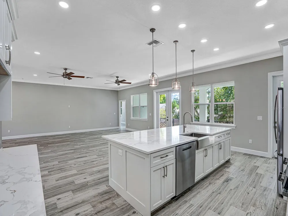 108 IRWIN STREET E Safety Harbor, FL 34695