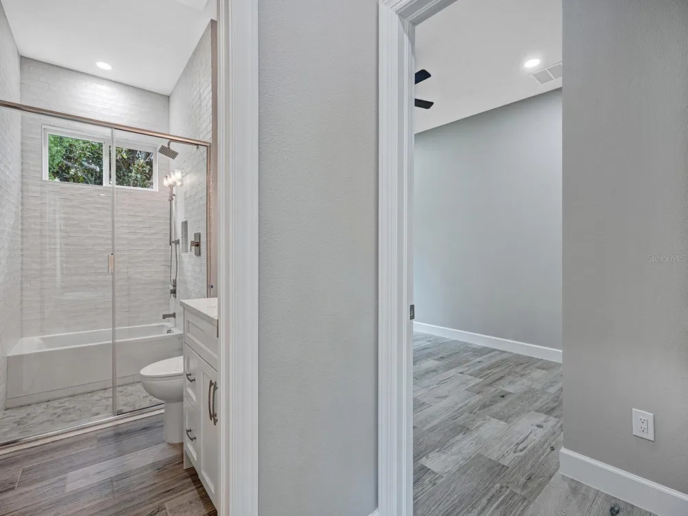 108 IRWIN STREET E Safety Harbor, FL 34695