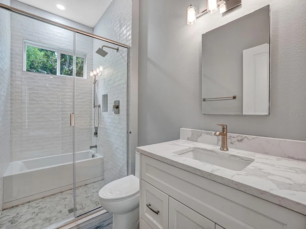 108 IRWIN STREET E Safety Harbor, FL 34695