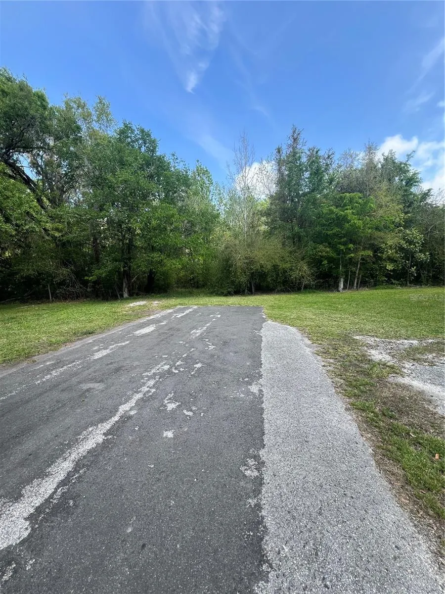 9155 PARRISH AVENUE Brooksville, FL 34601