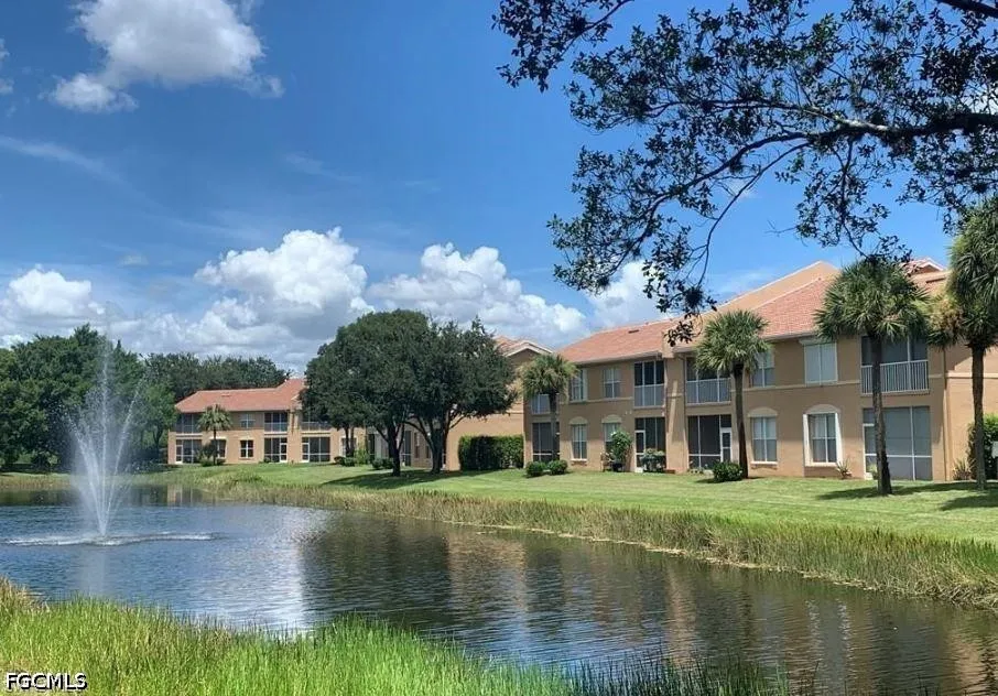 Vista View Way #303B Fort Myers, FL 33919