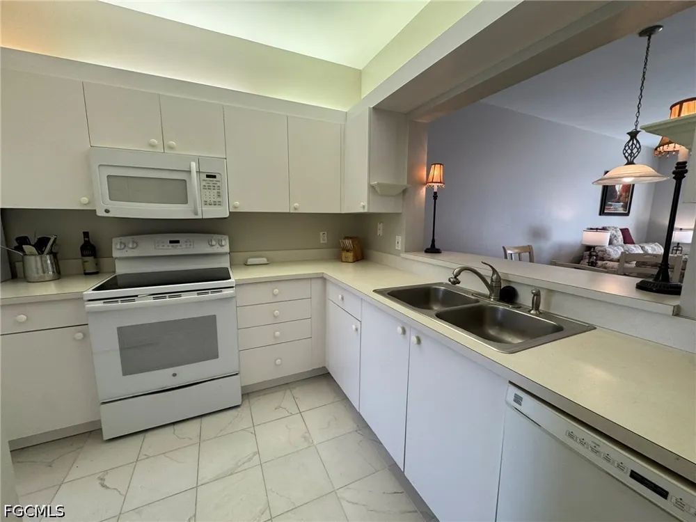 Vista View Way #303B Fort Myers, FL 33919