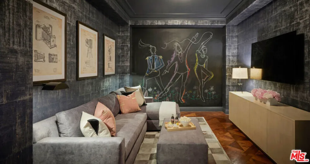225 Canon Drive #7C Beverly Hills, CA 90210