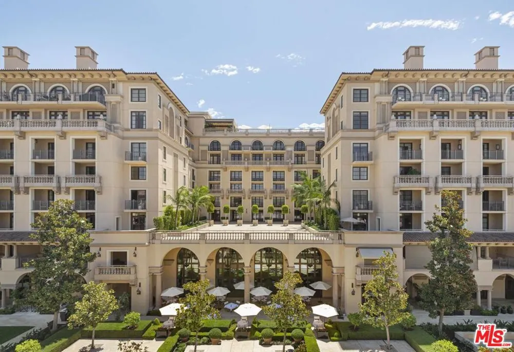 225 Canon Drive #7C Beverly Hills, CA 90210