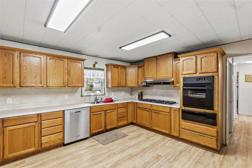 10084 Fm 831 Buffalo, TX 75831
