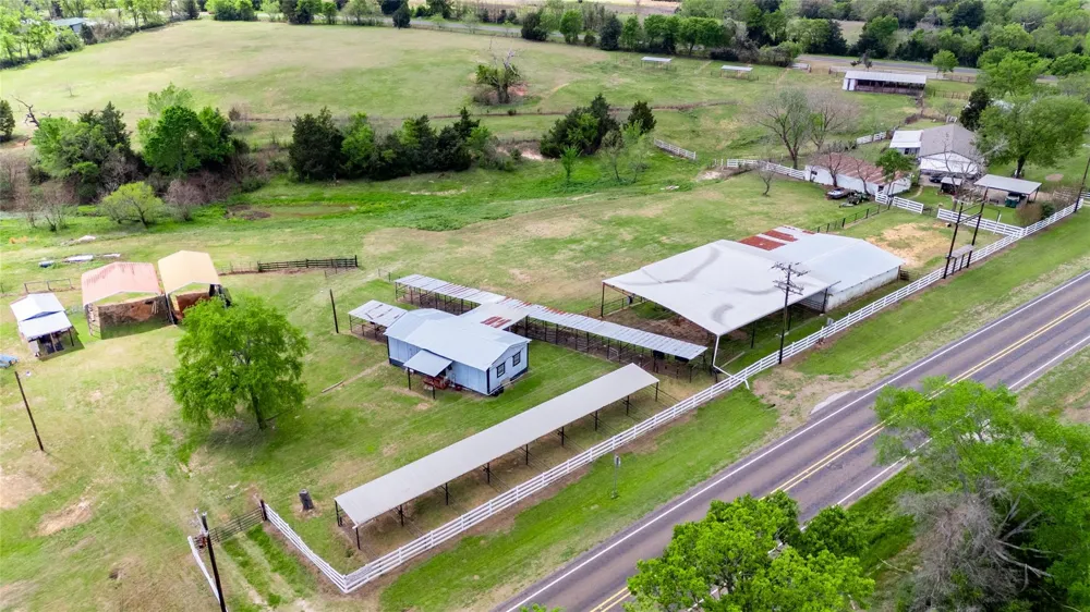 10084 Fm 831 Buffalo, TX 75831