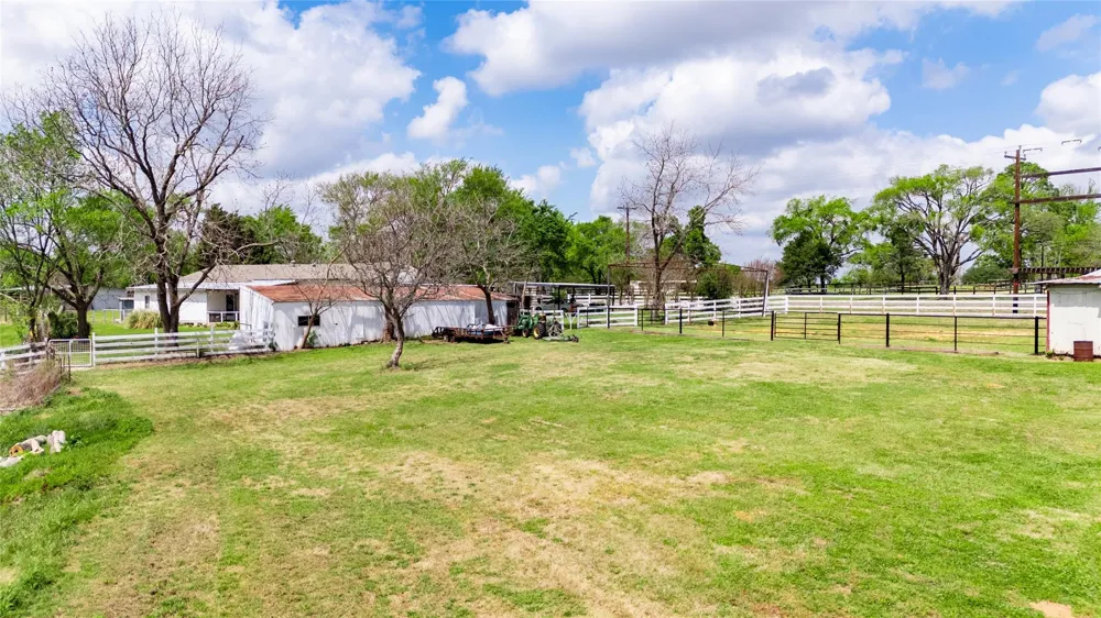 10084 Fm 831 Buffalo, TX 75831