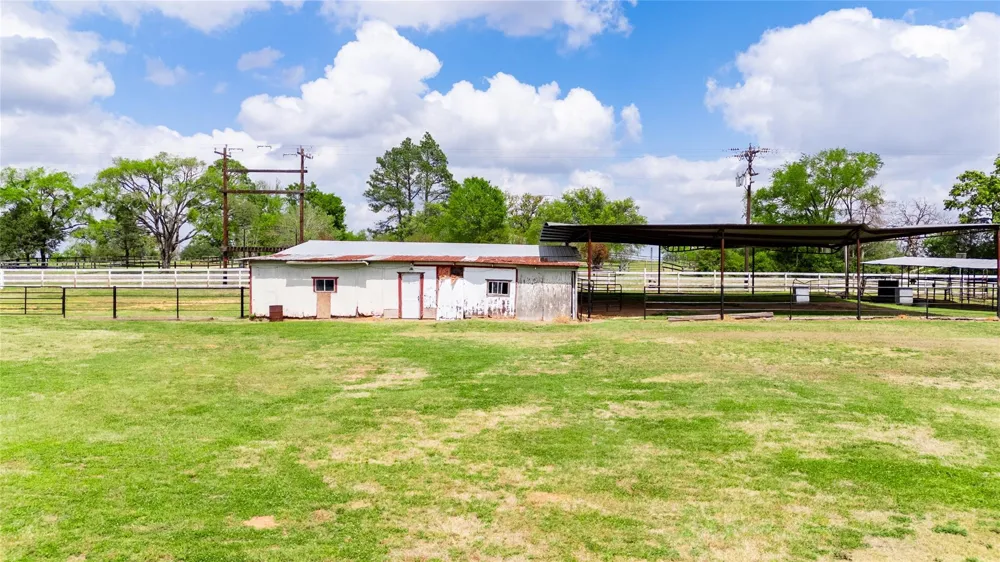 10084 Fm 831 Buffalo, TX 75831