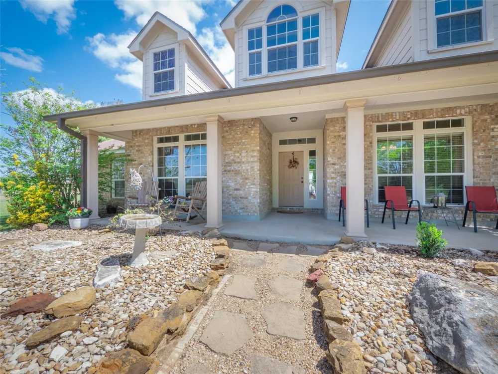 1281 Private Road 7037 Lexington, TX 78947