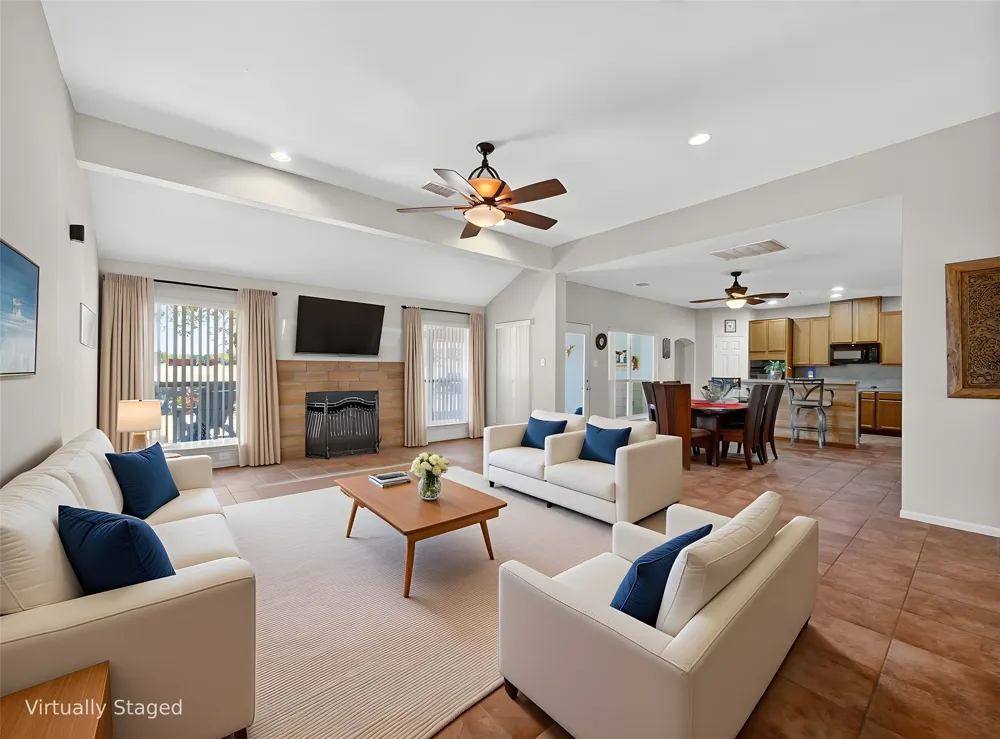 1281 Private Road 7037 Lexington, TX 78947