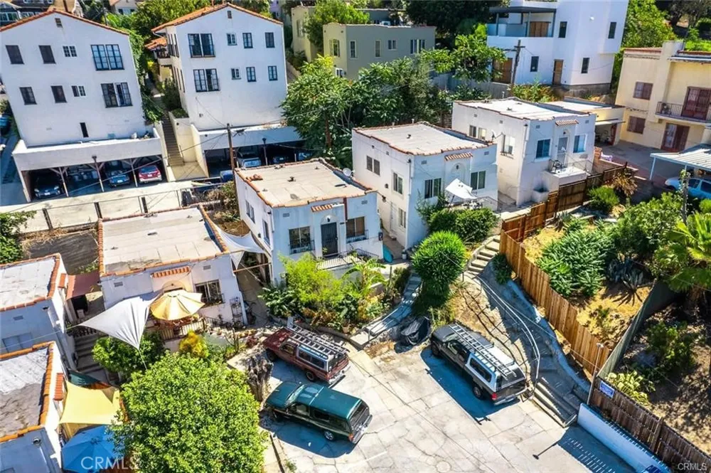 1303 Lilac Terrace Los Angeles, CA 90026