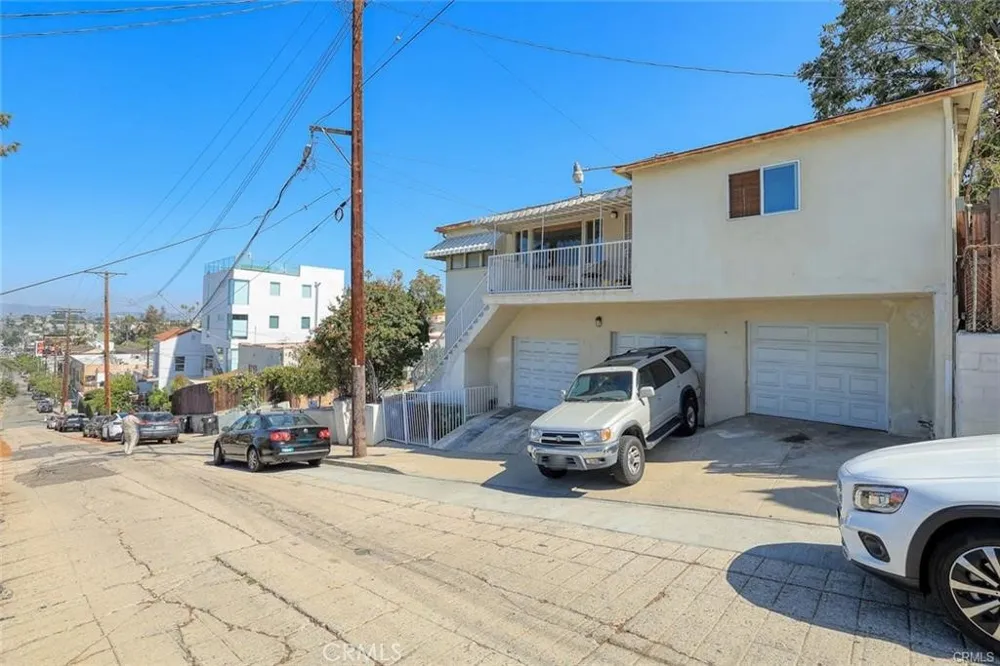 1303 Lilac Terrace Los Angeles, CA 90026