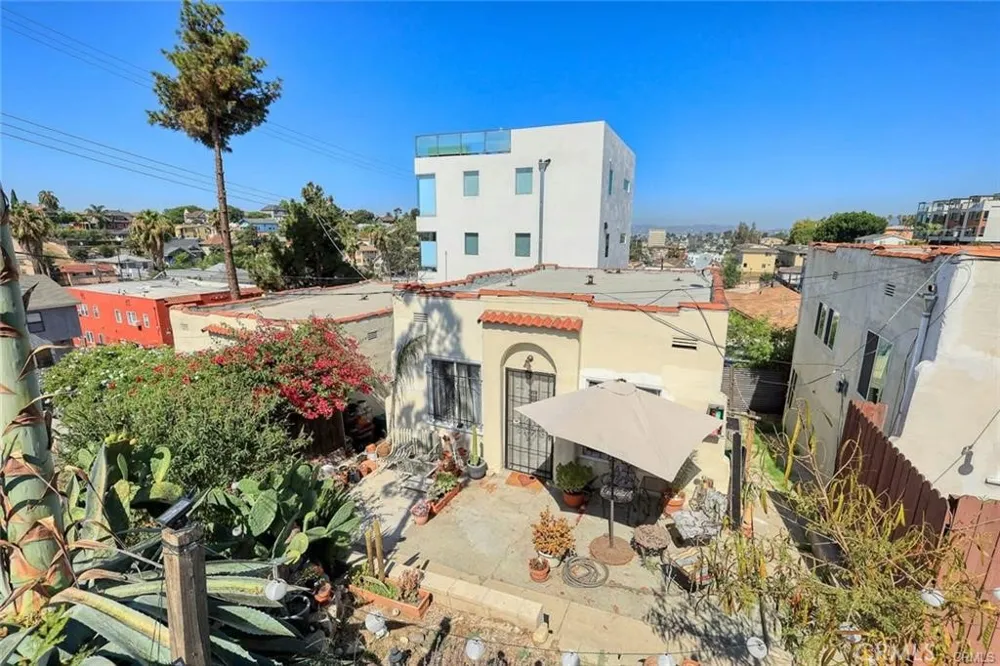 1303 Lilac Terrace Los Angeles, CA 90026