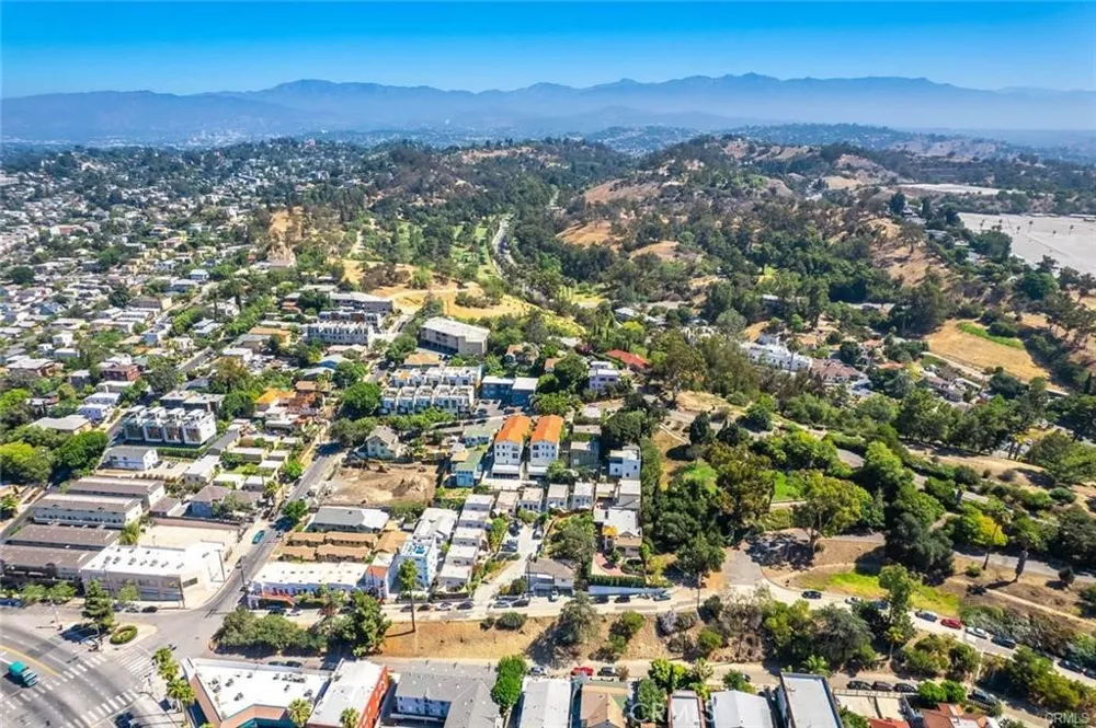 1303 Lilac Terrace Los Angeles, CA 90026