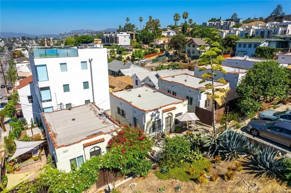 1303 Lilac Terrace Los Angeles, CA 90026