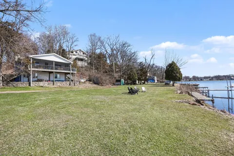 5884 Rays Drive