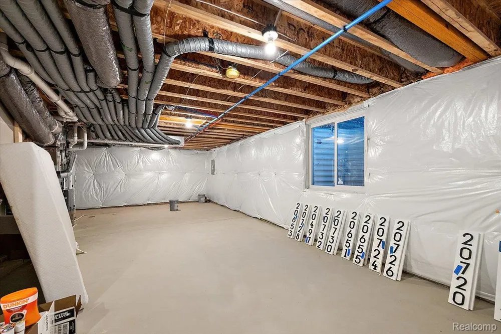20498 Van Antwerp Street #23 Harper Woods City, MI 48225