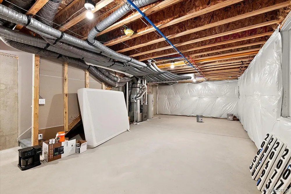 20498 Van Antwerp Street #23 Harper Woods City, MI 48225
