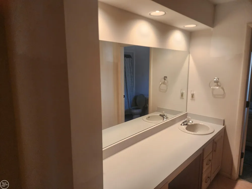 3515 Strawberry Lane Port Huron City, MI 48060