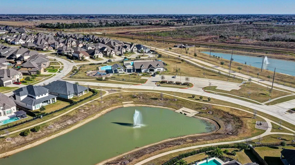 4330 Basin Park Drive Manvel, TX 77578