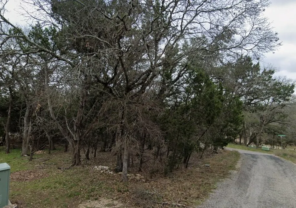 2 Green Glade Court Wimberley, TX 78676