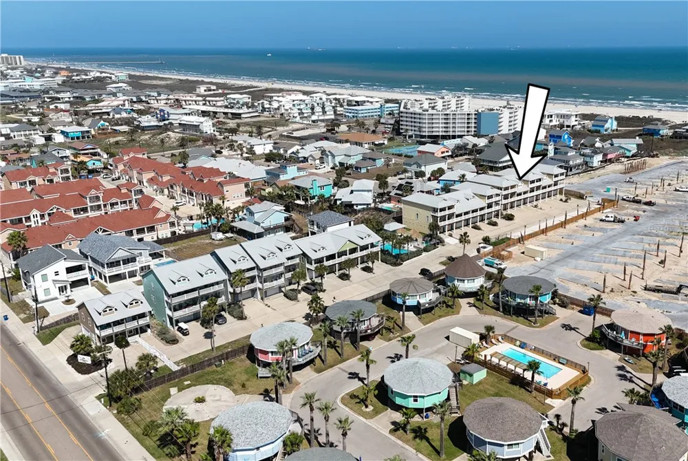 1833 S 11th Street #F2 Port Aransas, TX 78373