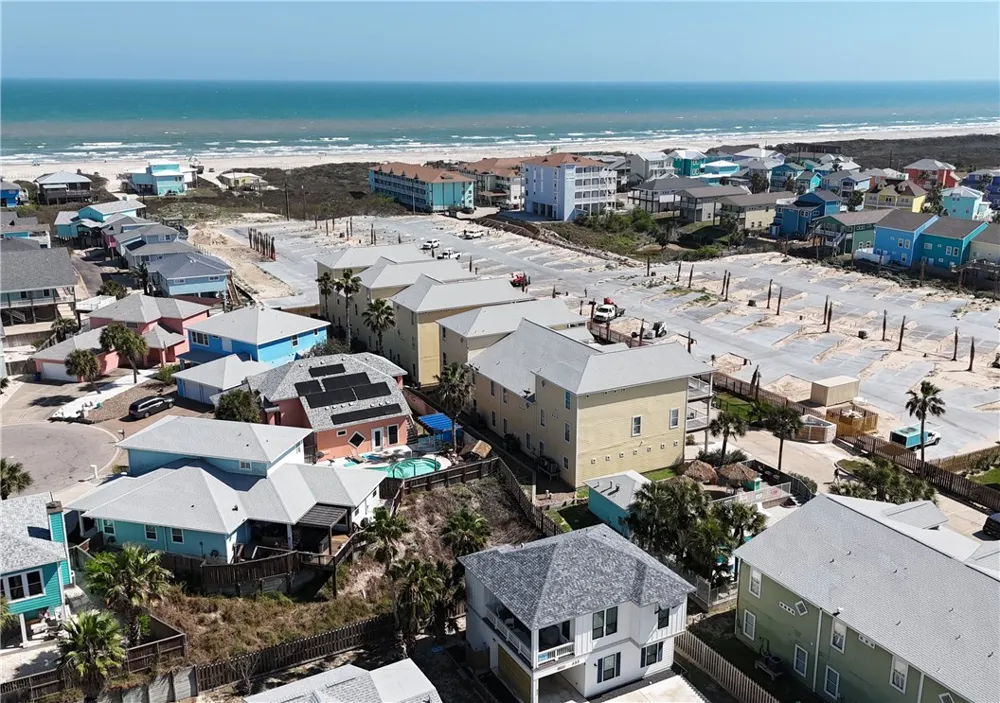 1833 S 11th Street #F2 Port Aransas, TX 78373