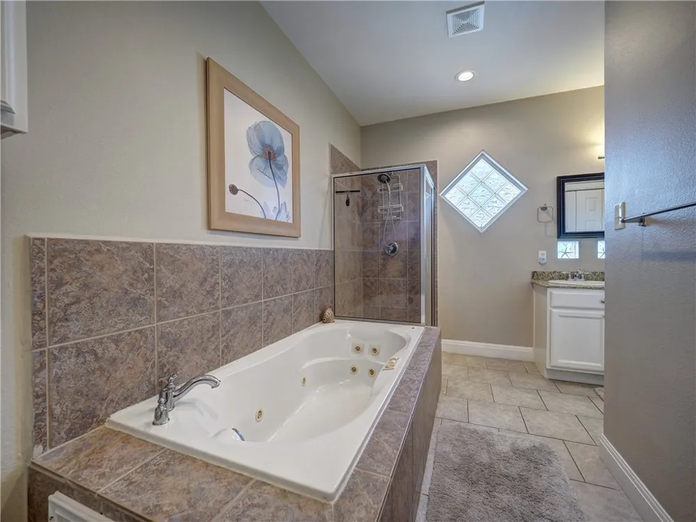 1833 S 11th Street #F2 Port Aransas, TX 78373