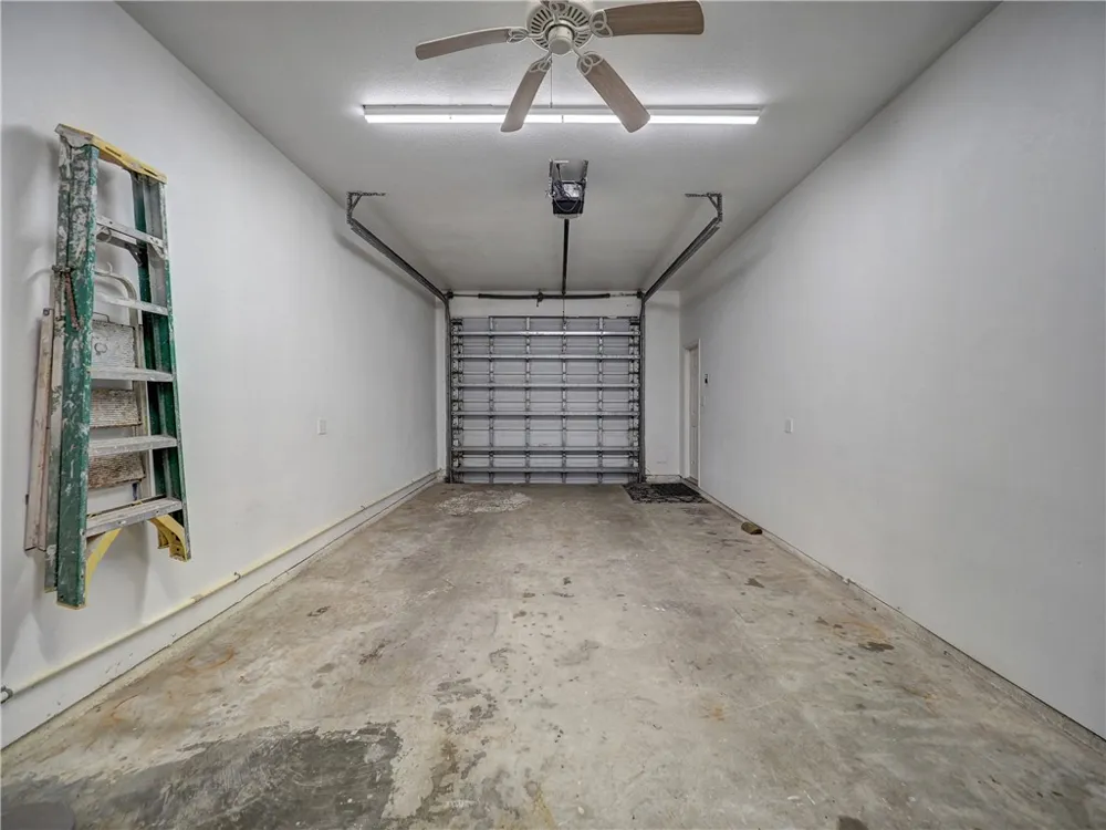 1833 S 11th Street #F2 Port Aransas, TX 78373