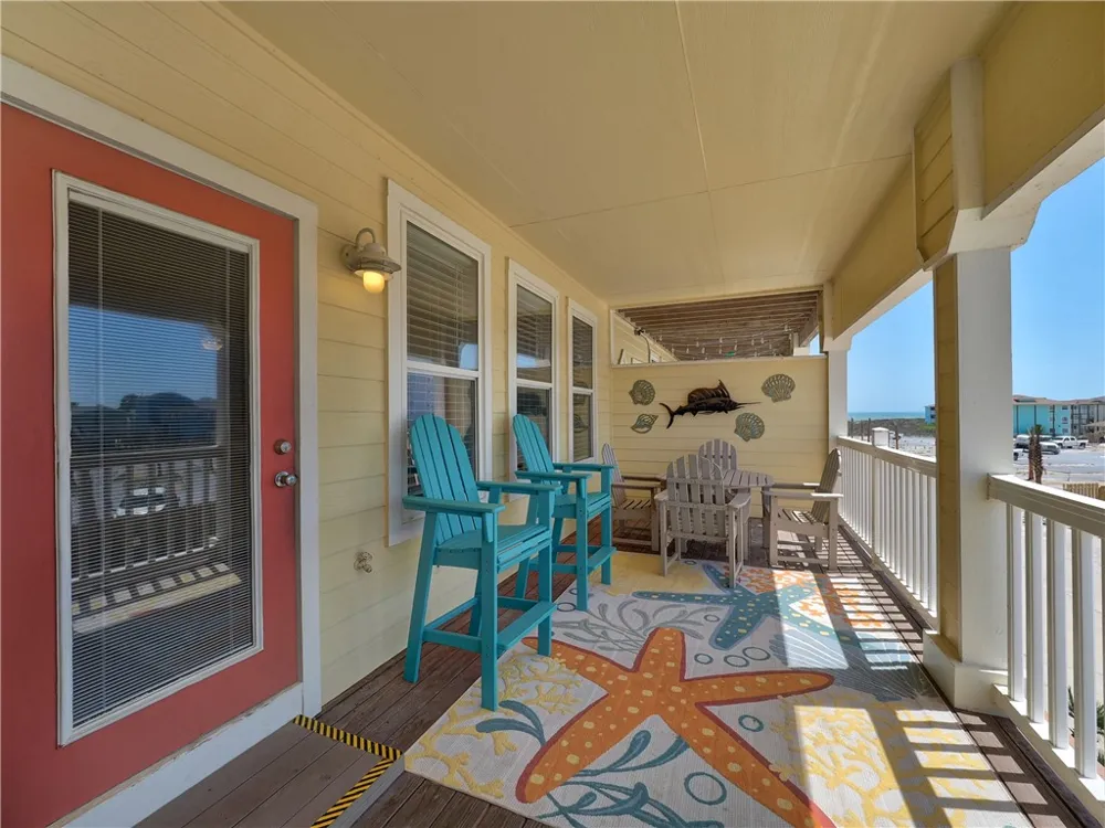 1833 S 11th Street #F2 Port Aransas, TX 78373