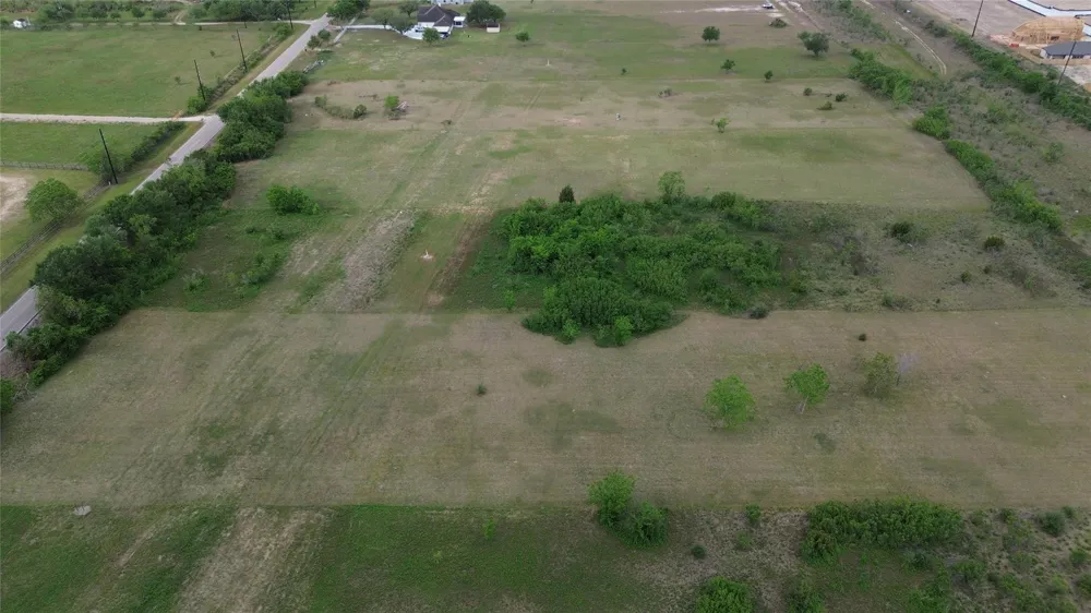 10318 County Road 67 Manvel, TX 77578
