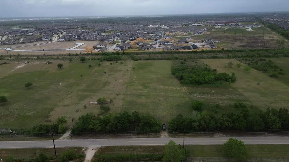 10318 County Road 67 Manvel, TX 77578