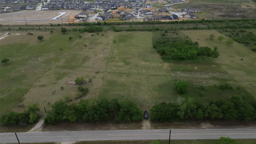 10318 County Road 67 Manvel, TX 77578