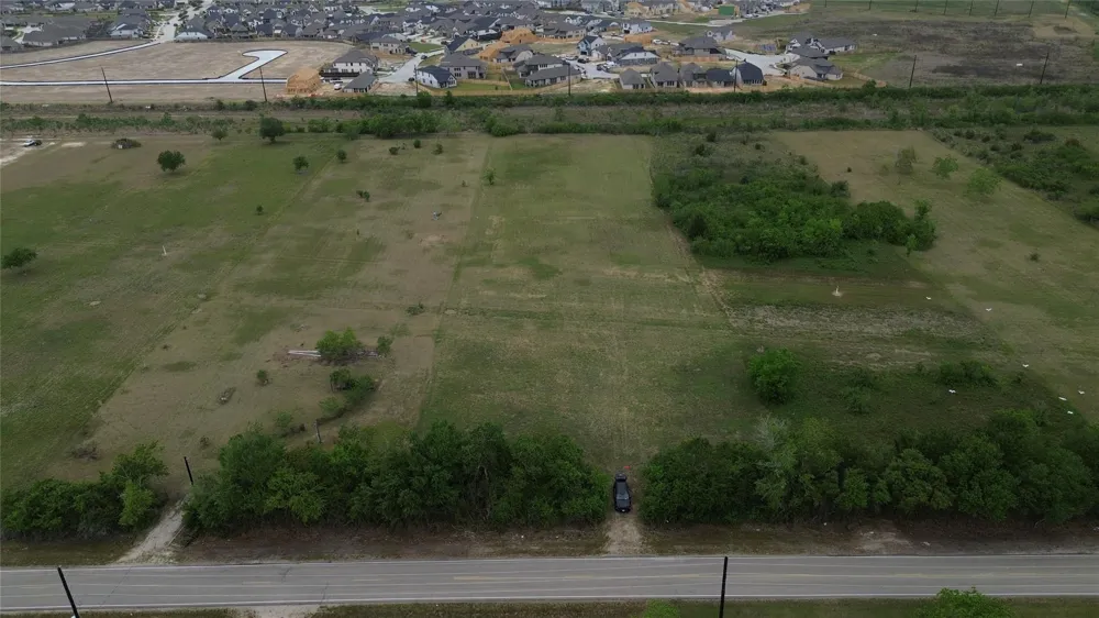 10318 County Road 67 Manvel, TX 77578