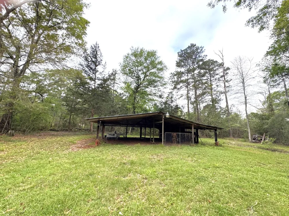297 County Road 4479 Warren, TX 77664