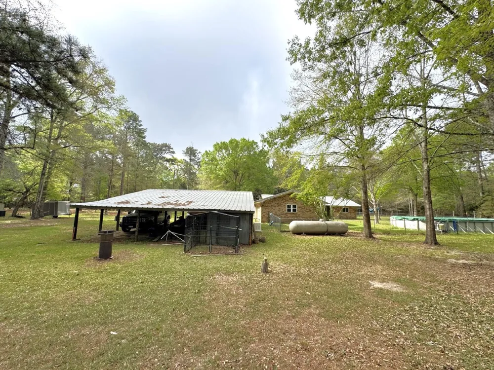 297 County Road 4479 Warren, TX 77664