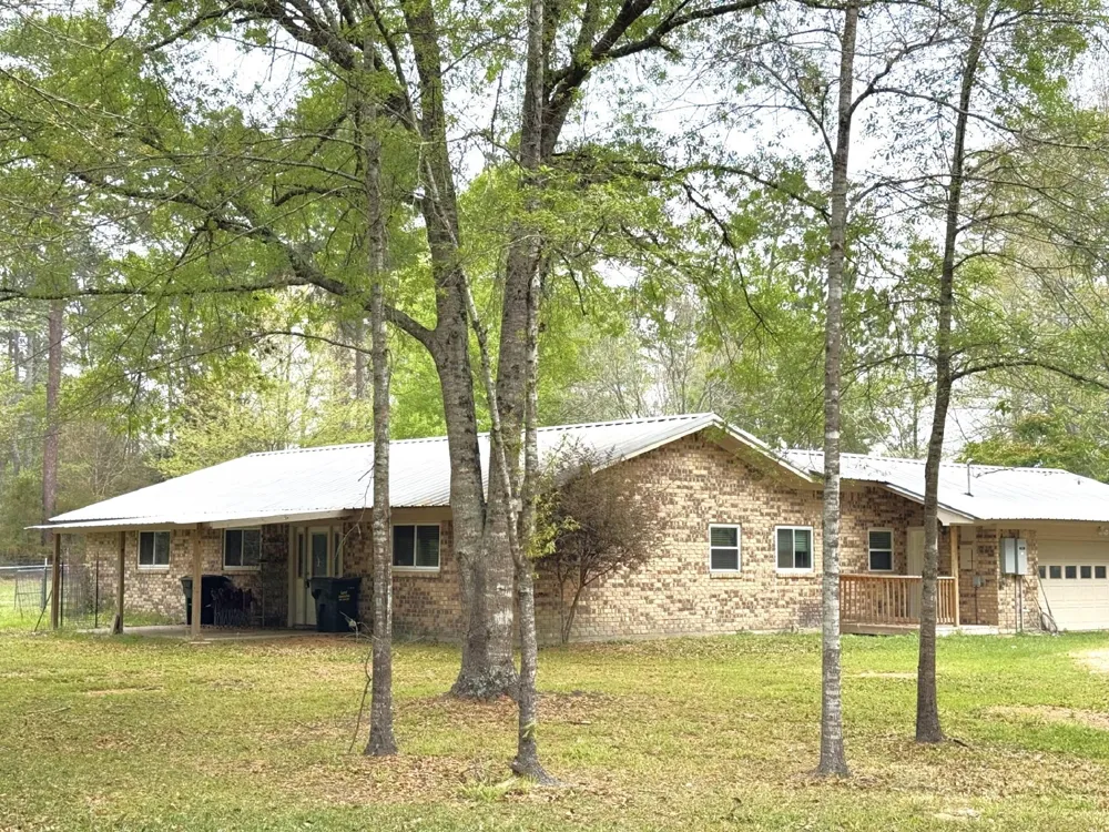 297 County Road 4479 Warren, TX 77664