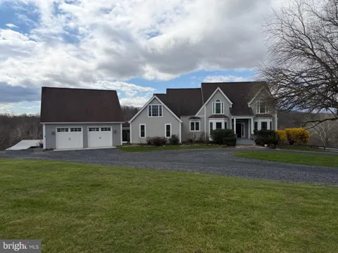 9393 BRIAR LANE